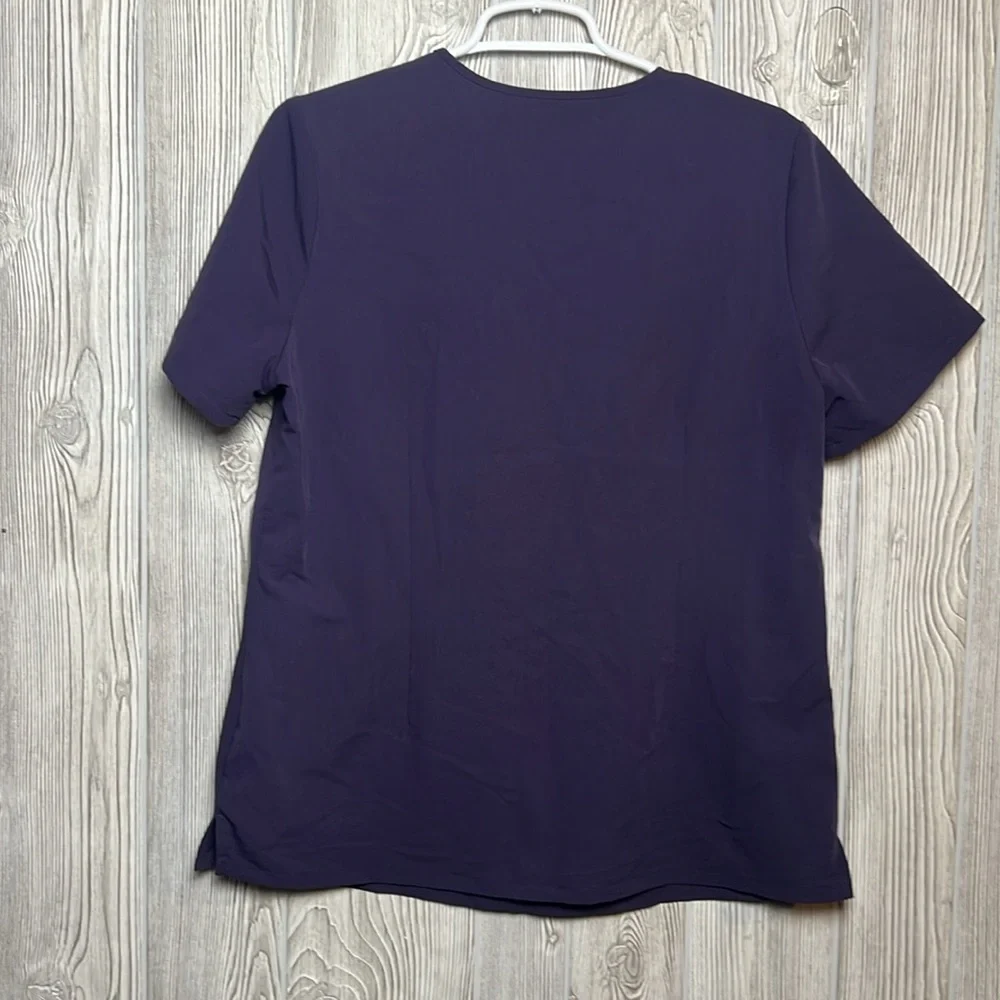 Women’s Figs Scrub Catarina One-Pocket Scrub Top Size Medium Purple